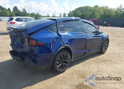 2024 Tesla Model X Long Range z USA, uszkodzony, nr VIN 7SAXCBE58RF455539